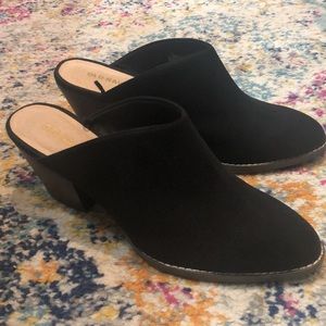 Old Navy Suede Heeled Clogs